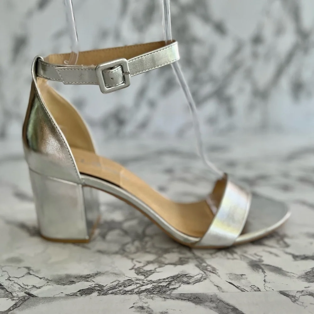 CL by Chinese Laundry Jody Silver Metallic Ankle Strap Block Heel Sandals 10